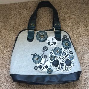 Loungefly skull bag
